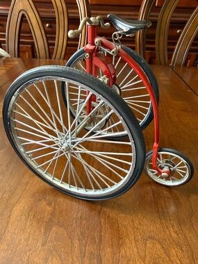 Red Victorian era Tricycle Otto Dicycle high wheeler miniature Decorative model